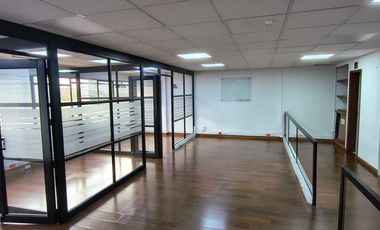 Oficina en arriendo en el Centro 93