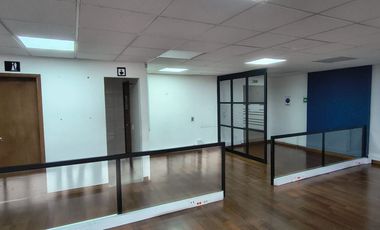 Oficina en arriendo en el Centro 93
