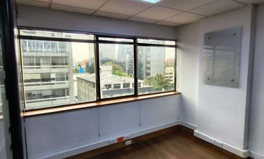 Oficina en arriendo en el Centro 93