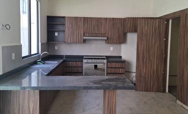 CASA EN RENTA HACIENDA VALBUENA LEON GUANAJUATO