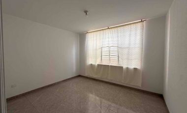 En Ibarra, zona centro, vendo casa rentera