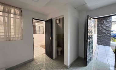 En Ibarra, zona centro, vendo casa rentera