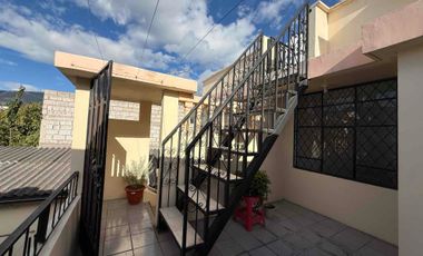 En Ibarra, zona centro, vendo casa rentera