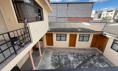 En Ibarra, zona centro, vendo casa rentera