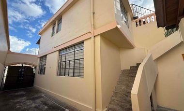 En Ibarra, zona centro, vendo casa rentera