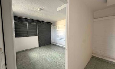 En Ibarra, zona centro, vendo casa rentera