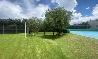 SE ARRIENDA CASA DE LUJO EN EXCLUSIVA URB PRIVADA CUMBAYA (La Primavera, próximo Ruta Viva)