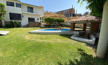 HERMOSA CASA EN LOMAS DE COCOYOC