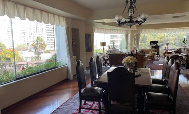 EXCLUSIVO DEPARTAMENTO  - 3 DORMITORIOS - 3 COCHERAS - CALLE SANTO TORIBIO  - SAN ISIDRO