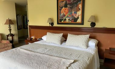 EXCLUSIVO DEPARTAMENTO  - 3 DORMITORIOS - 3 COCHERAS - CALLE SANTO TORIBIO  - SAN ISIDRO