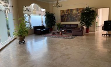 EXCLUSIVO DEPARTAMENTO  - 3 DORMITORIOS - 3 COCHERAS - CALLE SANTO TORIBIO  - SAN ISIDRO