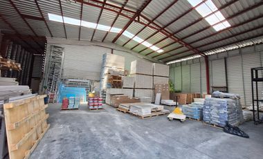 VENTA PROPIEDAD COMERCIAL, TIPO BODEGA, CON FRENTE AV. LA PRENSA, NORTE DE QUITO