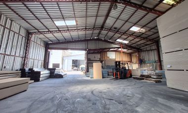 VENTA PROPIEDAD COMERCIAL, TIPO BODEGA, CON FRENTE AV. LA PRENSA, NORTE DE QUITO