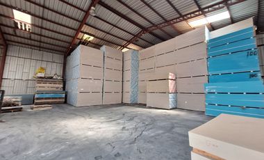 VENTA PROPIEDAD COMERCIAL, TIPO BODEGA, CON FRENTE AV. LA PRENSA, NORTE DE QUITO