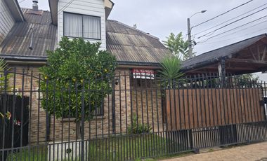 SE VENDE CASA ESQUINA SECTOR BRISAS DE SAN MIGUEL,TALCA.