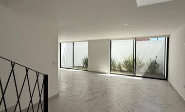 CASA EN RENTA EN LOMAS DE ANGELOPOLIS PUEBLA