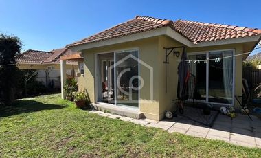 ARRIENDO CASA 3D/2B, AÑO CORRIDO, SIN MUEBLES, EN CONDOMINIO SERENA ORIENTE