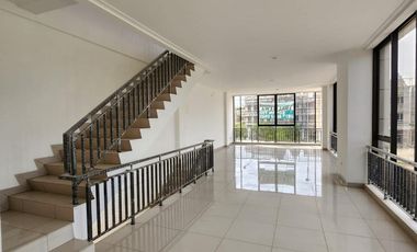 Sewa Ruko OSAKA PIK 2 hoek 5x15 3lt hadap jalan raya dekat RS Hermina