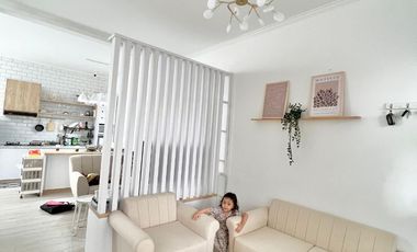 RUMAH 3 LANTAI VIEW INDAH PEGUNUNGAN & KOTA BANDUNG