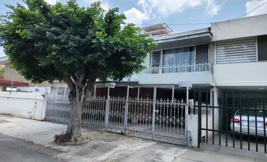 Casa en venta en Jardines del Bosque – Excelente ubicación y potencial