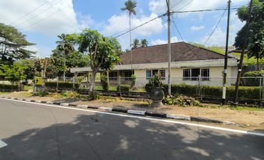 Disewakan Rumah Strategis Pusat Kota Jl.Thamrin Kambang Iwak Palembang
