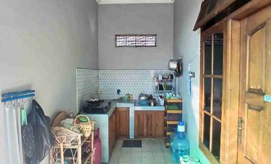 Rumah + Kost hanya 800 mtr dari Poros Soekarno Hatta. Kondisi sangat bagus