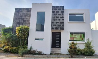 CASA EN RENTA EN LOMAS DE ANGELOPOLIS PUEBLA