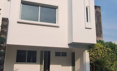 CASA EN RENTA EN LOMAS DE ANGELOPOLIS PUEBLA