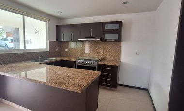 CASA EN RENTA EN LOMAS DE ANGELOPOLIS PUEBLA