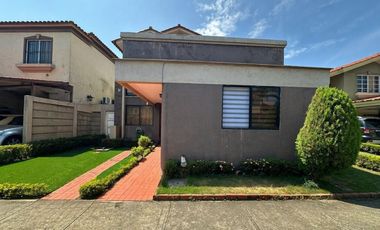 Suite de alquiler en la Urbanización Ciudad Celeste, 1 parqueo, Samborondón
