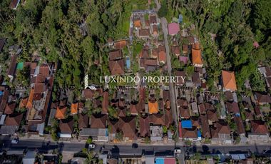 DIJUAL VILLA DENGAN 6 KAMAR TIDUR DI LODTUNDUH