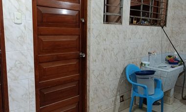 VENTA DE CASA EN PUCALLPA (2 PISOS+AIRES)