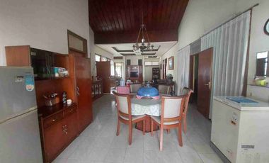 Rumah seken Terawat dan kokoh di jl melong Cijerah Cimahi Selatan