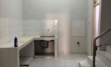ruko pusat bisnis tengah kota Makassar