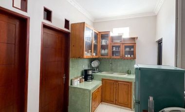 DIJUAL CEPAT BU RUMAH NYAMAN LOKASI SUPER STRATEGIS DI MERUYA JAKARTA BARAT