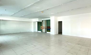 Cari Tempat Usaha? Kios Potensial Siap Pakai di Apartemen Riverside Pluit, Muara Karang Strategis