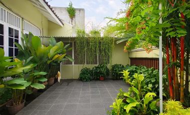Dijual Rumah Cantik Asri dan Nyaman di Kebon Jeruk DS-14656