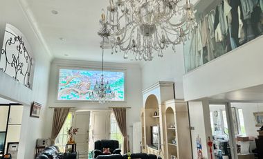 RUMAH MEWAH DI TOMANG JAKARTA BARAT. BANGUNAN KOKOH HIGH CEILING SHM
