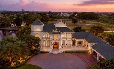 Laleo House for sale | On a 1.5 rai plot of land, 762 sq.m. of usable space. European Classic Mansion style.