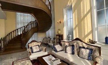 Laleo House for sale | On a 1.5 rai plot of land, 762 sq.m. of usable space. European Classic Mansion style.