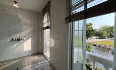 Laleo House for sale | On a 1.5 rai plot of land, 762 sq.m. of usable space. European Classic Mansion style.