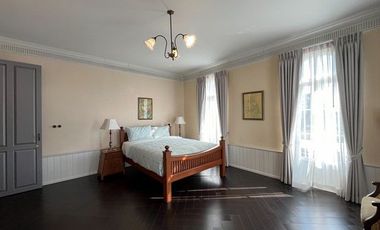 Laleo House for sale | On a 1.5 rai plot of land, 762 sq.m. of usable space. European Classic Mansion style.