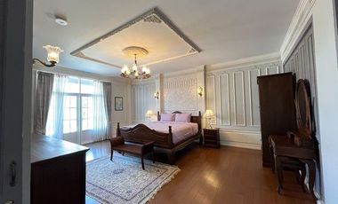 Laleo House for sale | On a 1.5 rai plot of land, 762 sq.m. of usable space. European Classic Mansion style.