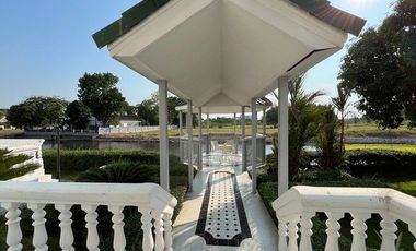 Laleo House for sale | On a 1.5 rai plot of land, 762 sq.m. of usable space. European Classic Mansion style.