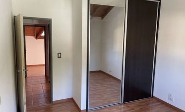 ALQUILER- DUPLEX 3 AMBIENTES CON JARDIN Y PILETA ITUZAINGO