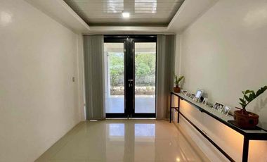 FOR SALE MODERN ELEGANT RETIREMENT HOME WITH SPACEOUS BACKYARD NEAR THE VALLEYS AND WITH ACCESS TO NEW CLARK CITY