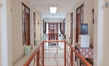 DIJUAL RUMAH KOS KOST-AN PUTRI EKSLUSIF AKTIF STRATEGIS DI DAGO BANDUNG DEKAT ITB