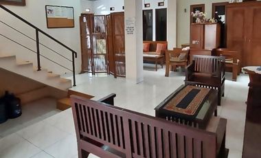DIJUAL RUMAH KOS KOST-AN PUTRI EKSLUSIF AKTIF STRATEGIS DI DAGO BANDUNG DEKAT ITB