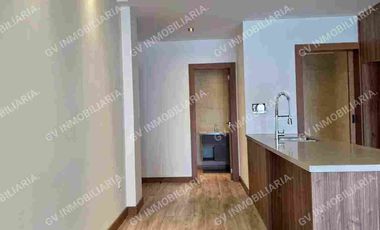 EN VENTA - INCREIBLE DEPARTAMENTO DE 3 HABITACIONES CON BALCÓN, en Av. 1ro de mayo, Quinta Lucrecia.