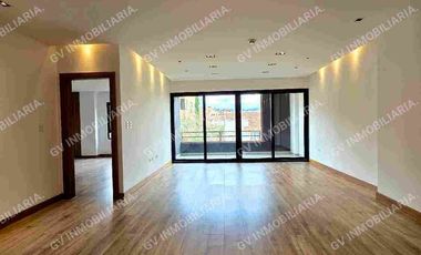 EN VENTA - INCREIBLE DEPARTAMENTO DE 3 HABITACIONES CON BALCÓN, en Av. 1ro de mayo, Quinta Lucrecia.